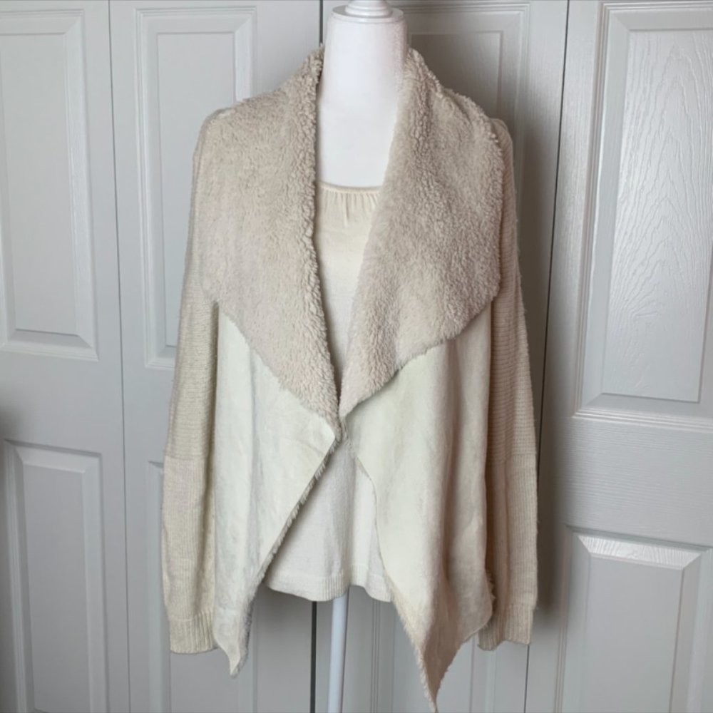 Romeo & Juliet Couture soft sherpa lined cardigan